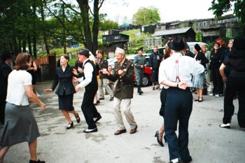 1940s dancing in the street, Haworth