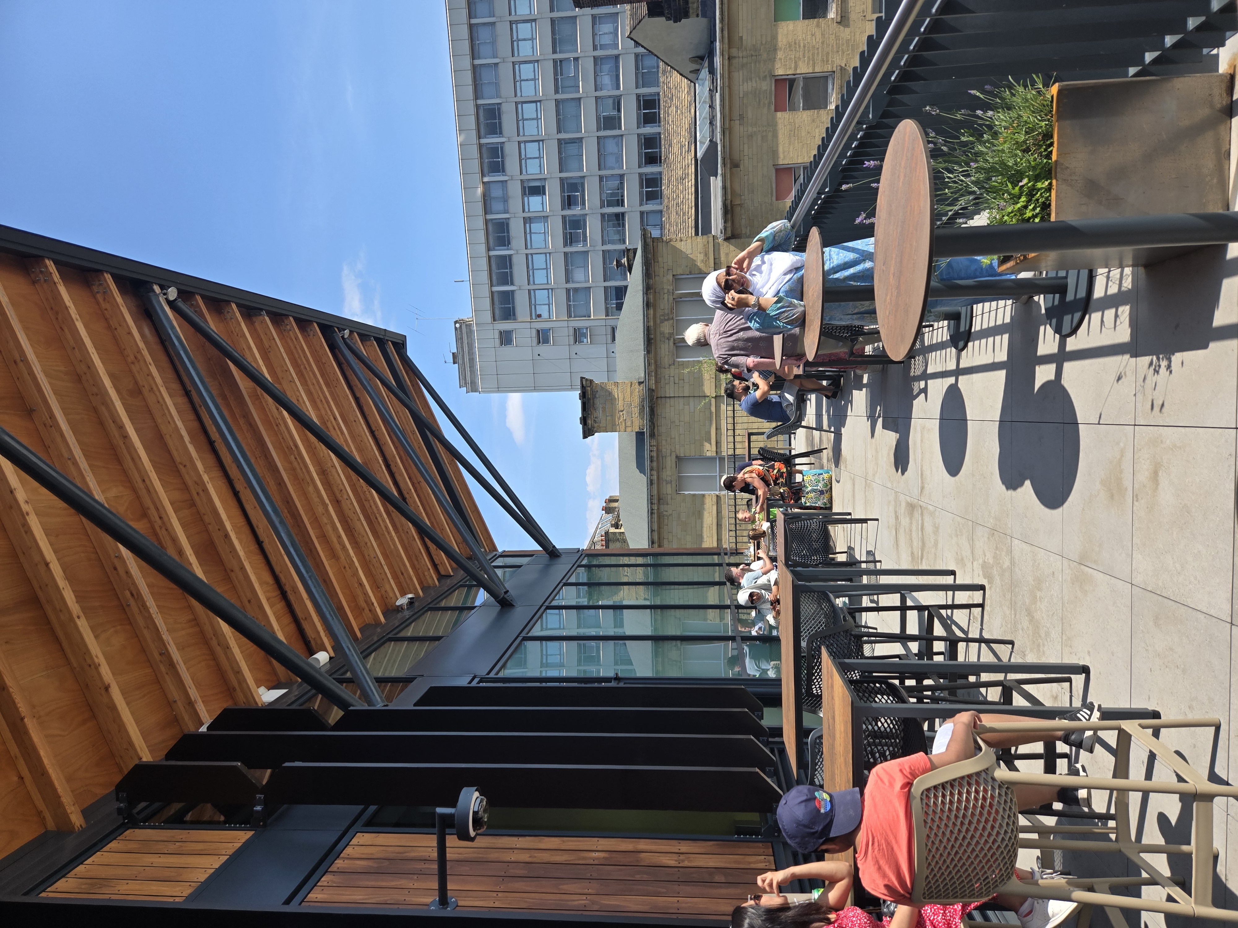 Balcony cafe