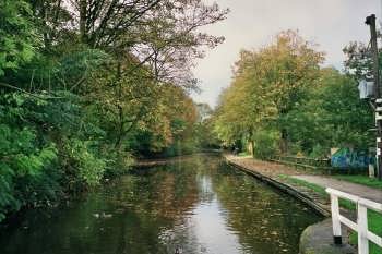 The Leeds Liverpool canal at Hirst Woods