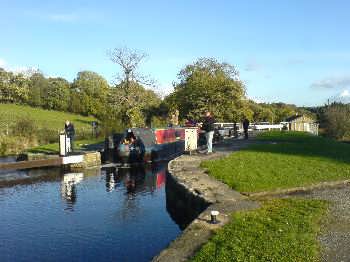 The Leeds Liverpool canal near Bingley