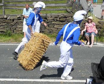 Oxenhope Straw Race